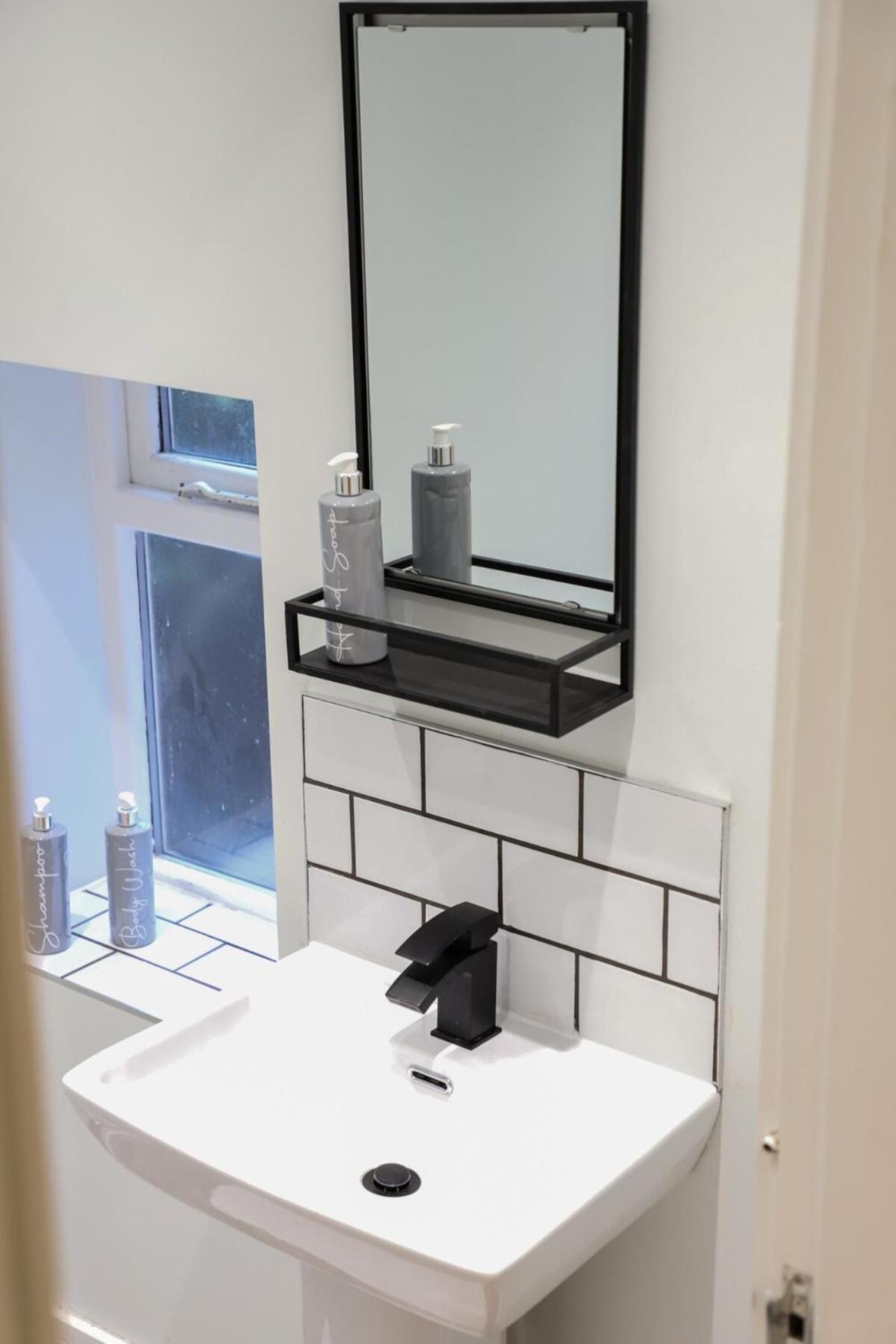 New- Modern 2Br Apt Wifi Sleep5 City Centre Sheffield Bagian luar foto