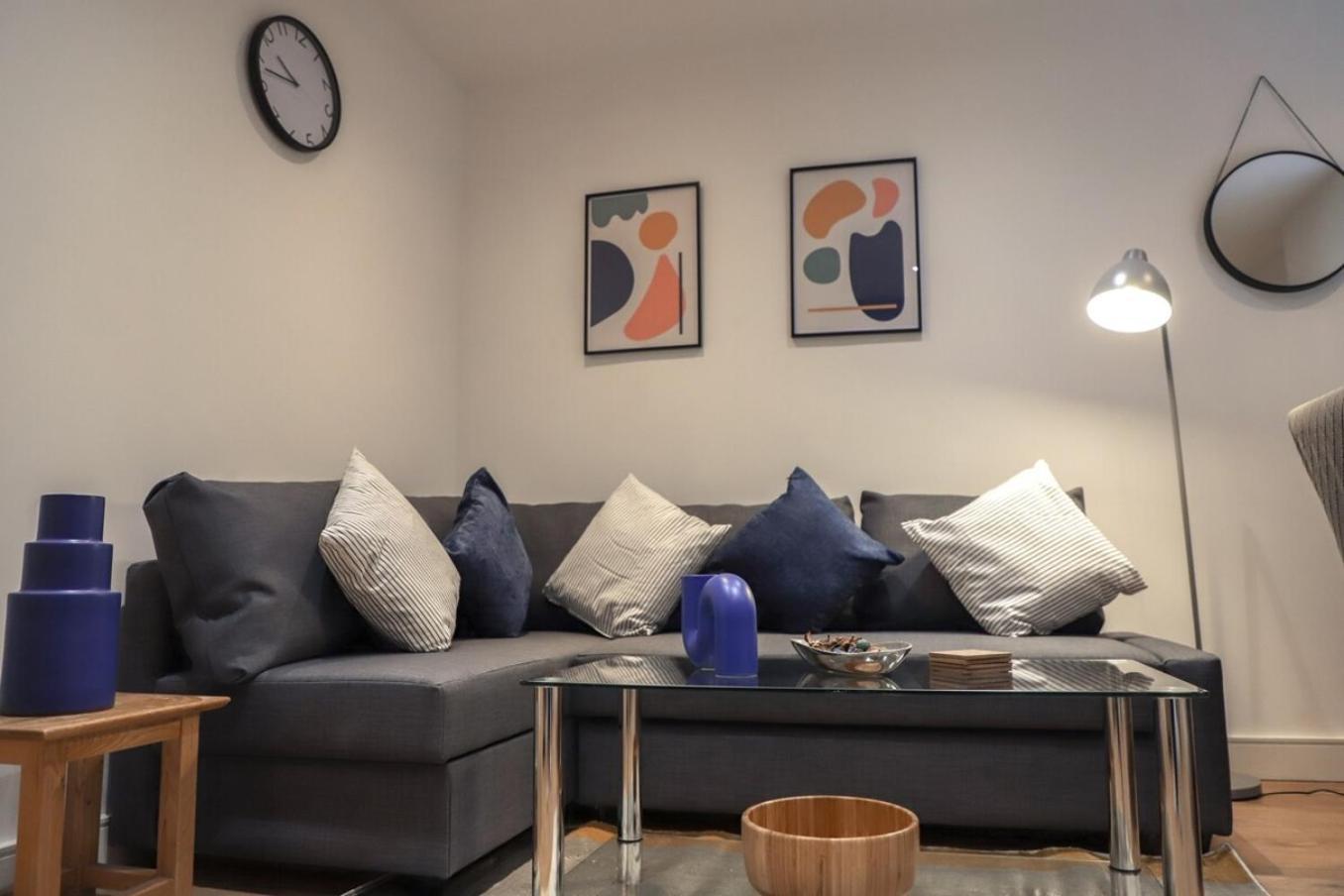 New- Modern 2Br Apt Wifi Sleep5 City Centre Sheffield Bagian luar foto