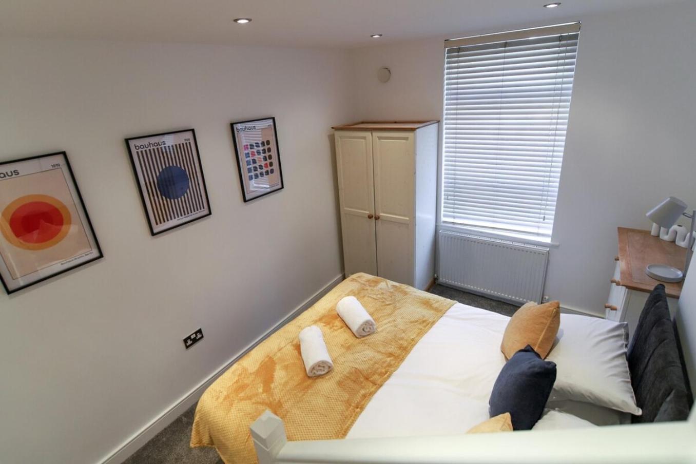 New- Modern 2Br Apt Wifi Sleep5 City Centre Sheffield Bagian luar foto